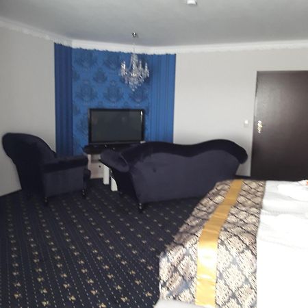 Mucha Ohg Hotel Sembziner Hof Klink Esterno foto