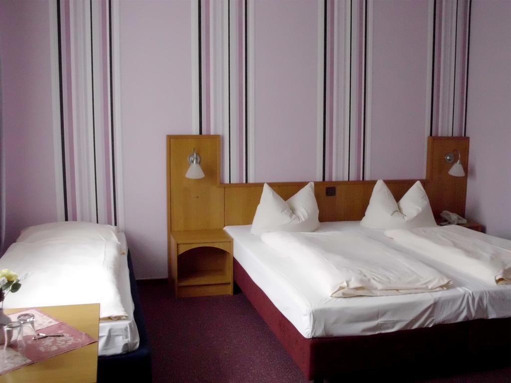 Mucha Ohg Hotel Sembziner Hof Klink Camera foto