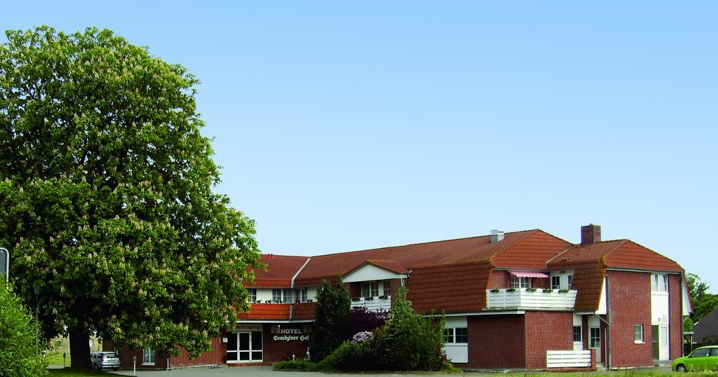 Mucha Ohg Hotel Sembziner Hof Klink Esterno foto
